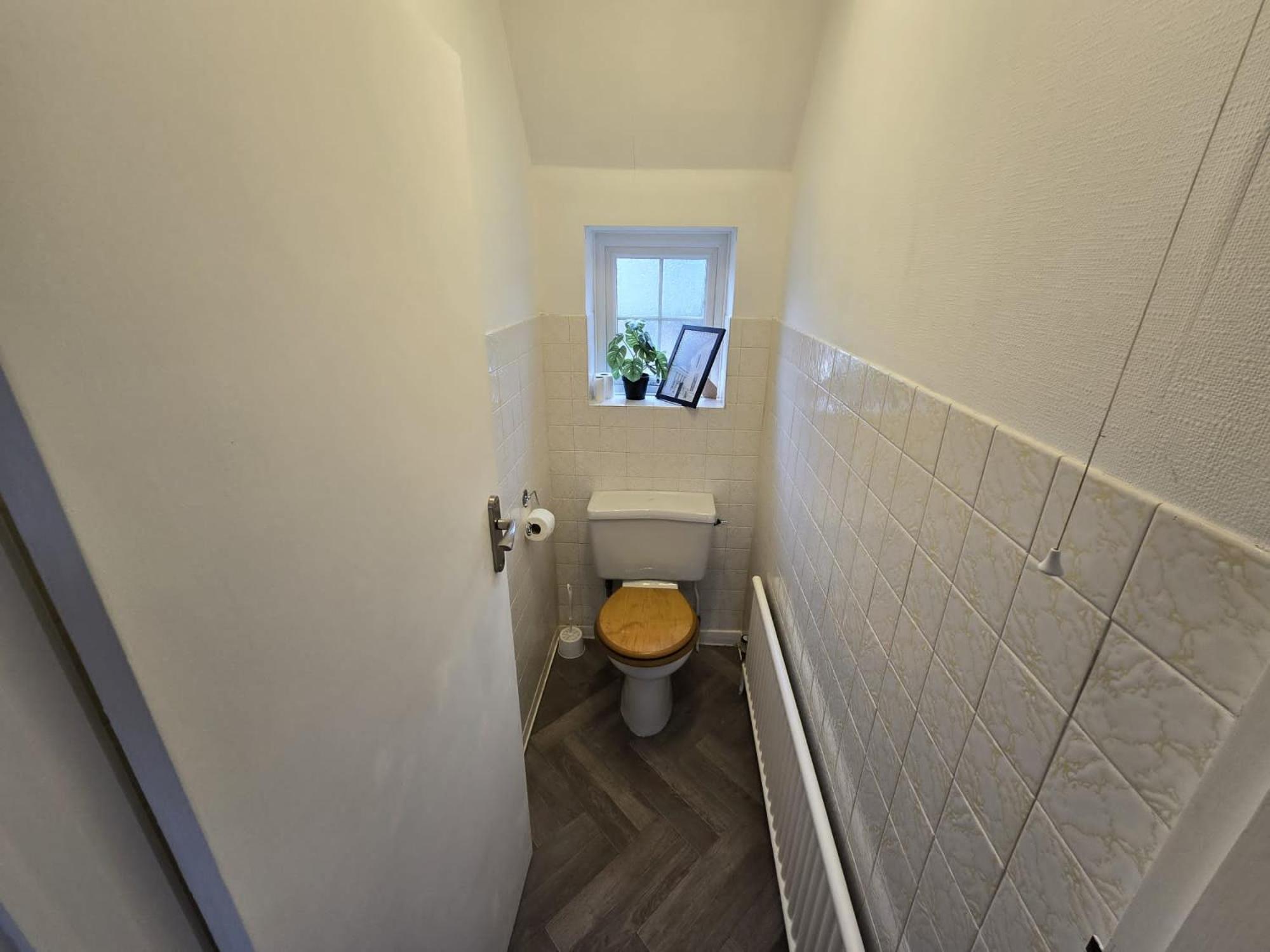 Beautiful 4 Bedroom House 7 Minutes From Luton Airport Holiday home